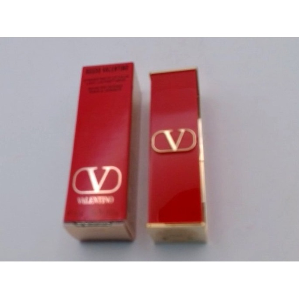 Rosso Valentino -  Refillable Lipstick. 219A Star Studded, BRAND NEW IN BOX